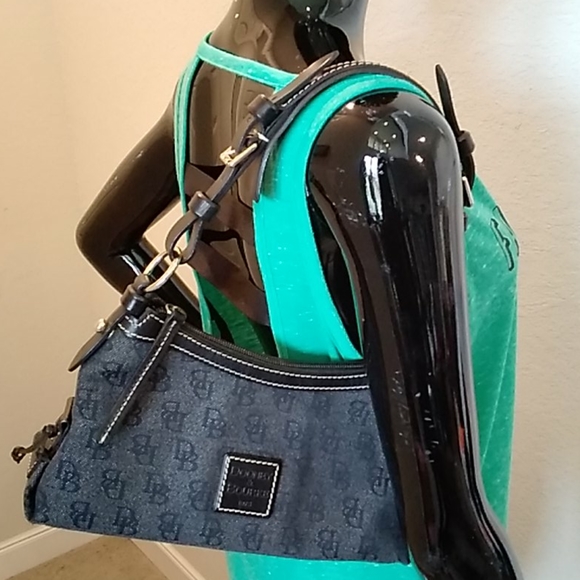 Dooney & Bourke Purse - Picture 9 of 12